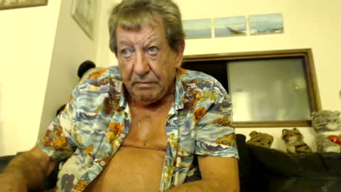 Snapshot of jacques_de_france chatting on 08/03/26, 03:05 Jacques online show from 08/03/26, 03:05