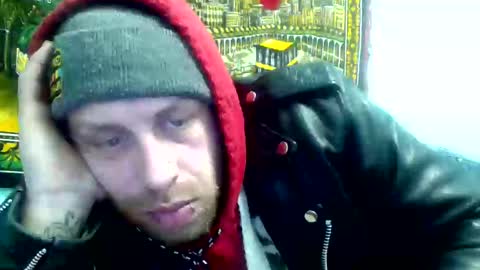 Snapshot of jacquestrap90 chatting on 01/24/25, 10:53 vincentlove online show from 01/24/25, 10:53