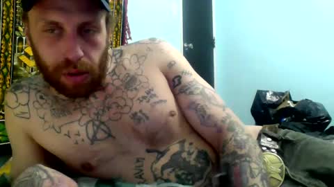 Snapshot of jacquestrap90 chatting on 02/16/25, 02:42 vincentlove online show from 02/16/25, 02:42
