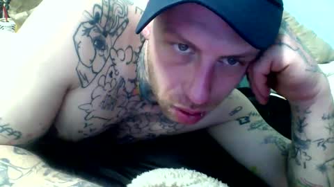 Snapshot of jacquestrap90 chatting on 02/24/25, 05:22 vincentlove online show from 02/24/25, 05:22