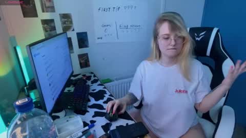 jacywinslat online show from 02/25/25, 12:13