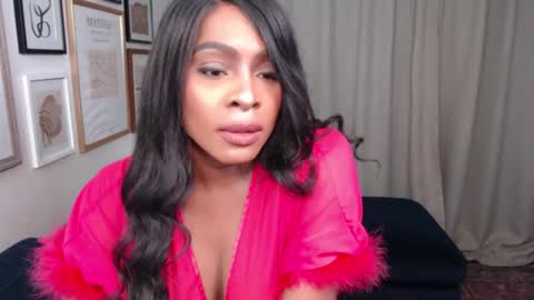 Snapshot of jade1677 chatting on 01/13/25, 11:30 Jade online show from 01/13/25, 11:30