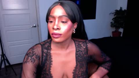 Jade online show from 12/19/25, 07:32