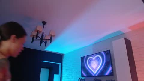 Jade online show from 06/19/26, 10:41