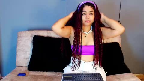 Snapshot of jade_brunnette chatting on 10/08/25, 08:39 Jade Brunete online show from 10/08/25, 08:39