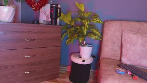  Jade Brunete  online show from 05/07/26, 08:25