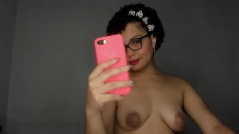 Jadeleidy Dorthini online show from 10/28/25, 09:17