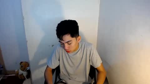 Snapshot of jade_kaizo chatting on 12/25/24, 08:18 Jade online show from 12/25/24, 08:18