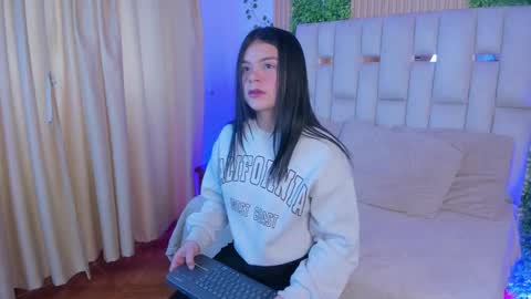 Snapshot of jade_nm chatting on 01/19/26, 02:10 ade online show from 01/19/26, 02:10