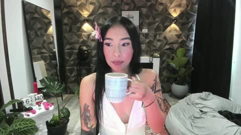 Snapshot of jade_porn chatting on 02/02/25, 11:40 Jade independent model online show from 02/02/25, 11:40