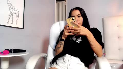 Snapshot of jade_scarllet chatting on 12/31/24, 04:06 karlla scarlet online show from 12/31/24, 04:06