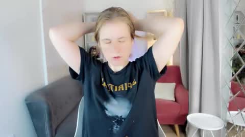 Jade online show from 11/01/25, 01:35