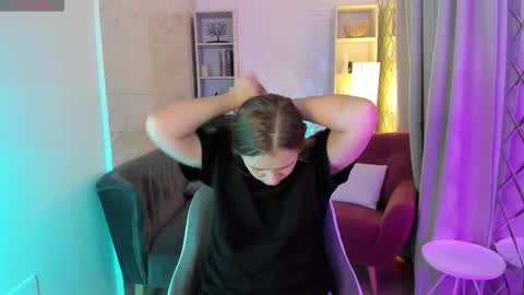 Jade online show from 11/15/25, 08:49