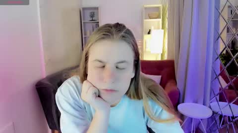 Jade online show from 11/19/25, 08:20