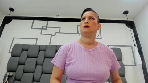 Jade  online show from 01/11/25, 11:02