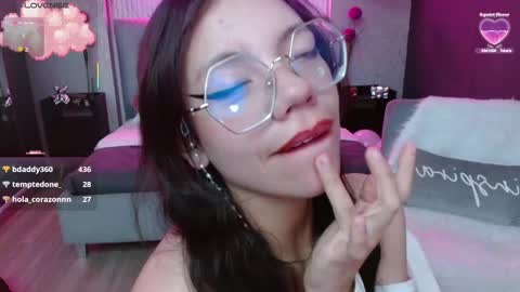 Snapshot of jade_storm_ chatting on 02/18/25, 11:19 JADE online show from 02/18/25, 11:19