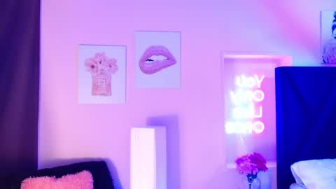 Snapshot of jade_storm_ chatting on 09/13/25, 04:12 JADE online show from 09/13/25, 04:12