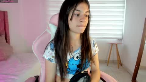 Snapshot of jade_sweetie chatting on 10/03/25, 08:06 Jade online show from 10/03/25, 08:06