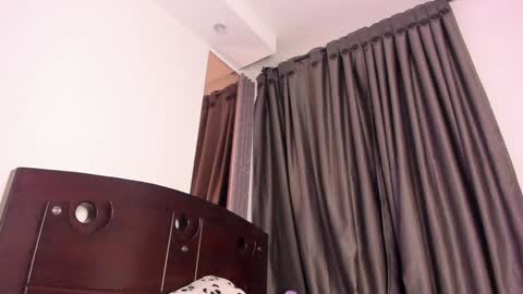 Jade online show from 01/17/25, 03:23