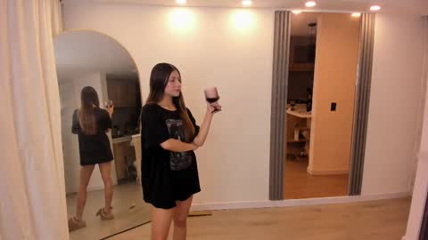 Jade online show from 02/20/25, 01:25