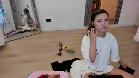 Jade online show from 03/05/25, 04:13