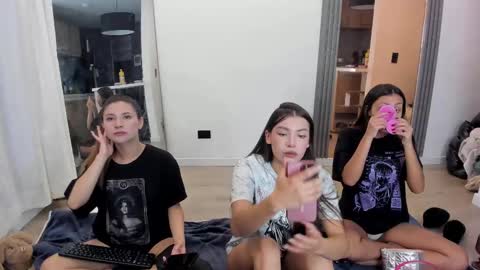 Jade online show from 03/07/25, 05:40