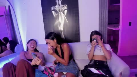 Jade online show from 09/24/25, 11:30