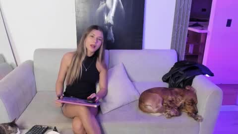 Jade online show from 11/26/25, 02:12