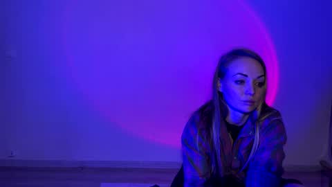 Snapshot of jadebabybloom chatting on 11/16/25, 08:47 bbbloom online show from 11/16/25, 08:47