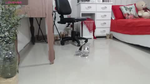 Jade online show from 03/11/26, 06:19