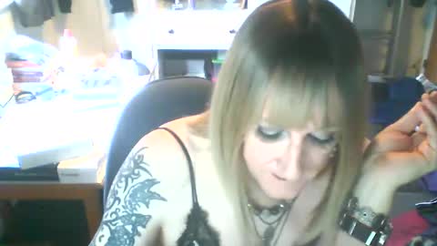 Snapshot of jadeladyboyminx chatting on 01/23/25, 12:19 Jademinx online show from 01/23/25, 12:19