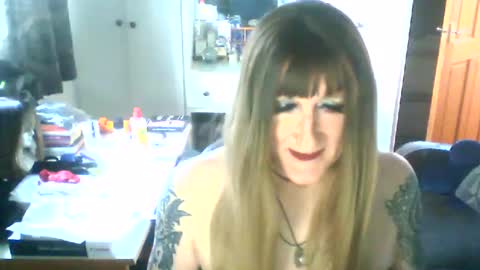 Snapshot of jadeladyboyminx chatting on 01/27/25, 10:38 Jademinx online show from 01/27/25, 10:38