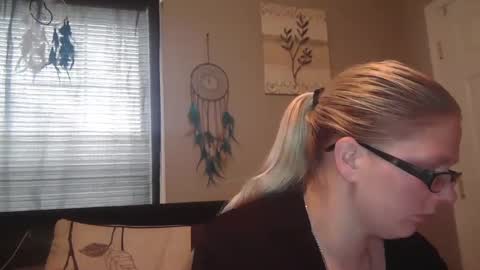 JadeLuv online show from 02/09/25, 05:11