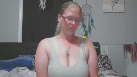 JadeLuv online show from 09/19/25, 01:07