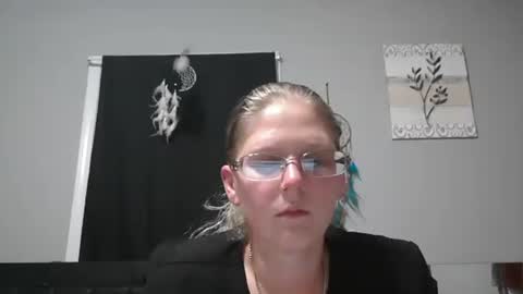 JadeLuv online show from 11/04/25, 01:27