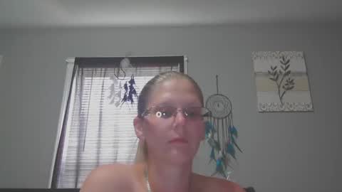 JadeLuv online show from 06/05/26, 04:35