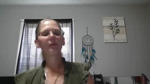 JadeLuv online show from 06/19/26, 05:28