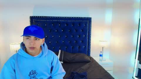 Snapshot of jaden_and_sofia chatting on 04/19/26, 03:17 Jaden and Sofia online show from 04/19/26, 03:17