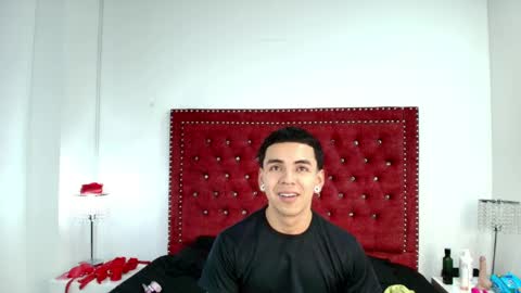 Snapshot of jaden_and_sofia chatting on 05/14/26, 03:02 Jaden and Sofia online show from 05/14/26, 03:02