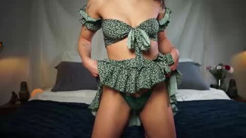 Snapshot of jadeperez_ chatting on 03/12/25, 11:54 Jade online show from 03/12/25, 11:54