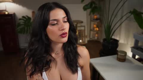 Snapshot of jadeperez_ chatting on 09/18/25, 03:19 Jade online show from 09/18/25, 03:19