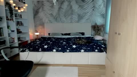 elena online show from 01/29/25, 06:12