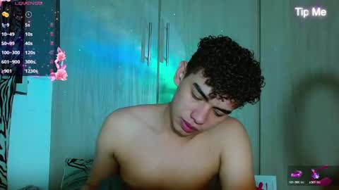 Snapshot of jaedasky_ chatting on 12/15/24, 09:35 javi15 online show from 12/15/24, 09:35