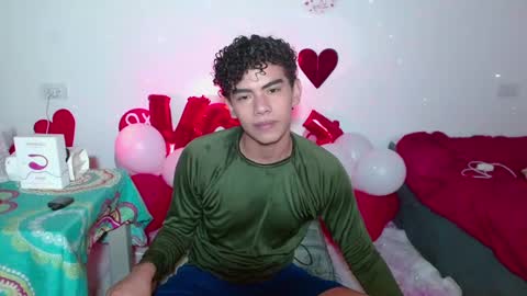 Snapshot of jaedasky_ chatting on 02/16/25, 12:41 javi15 online show from 02/16/25, 12:41