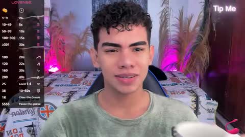 Snapshot of jaedasky_ chatting on 12/16/25, 03:00 javi15 online show from 12/16/25, 03:00