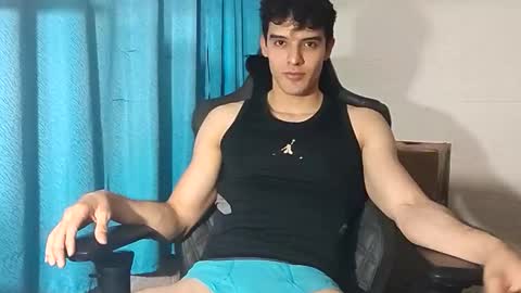 Snapshot of jair1_69 chatting on 05/15/26, 06:42 JaxXx online show from 05/15/26, 06:42