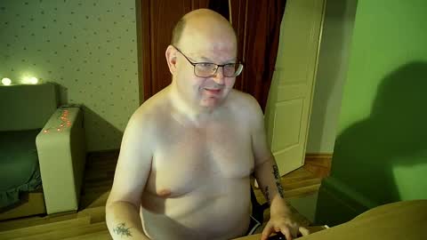 Snapshot of jake230975 chatting on 12/23/24, 10:01 Jake2309 online show from 12/23/24, 10:01