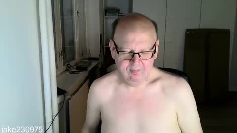 Snapshot of jake230975 chatting on 10/29/25, 09:27 Jake2309 online show from 10/29/25, 09:27