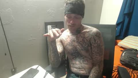 showingitoff online show from 10/12/25, 06:40