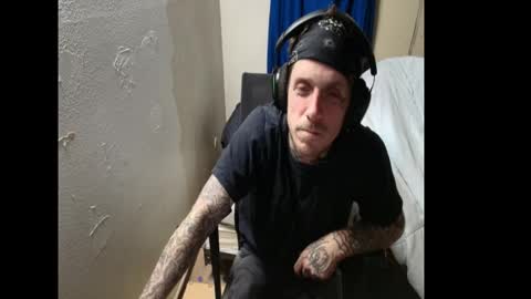 Snapshot of jake265897 chatting on 01/11/26, 07:57 showingitoff online show from 01/11/26, 07:57